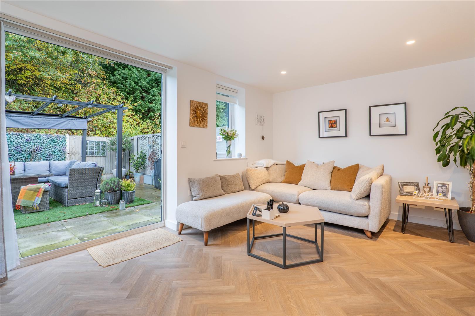 Glenisland Close, Chorley